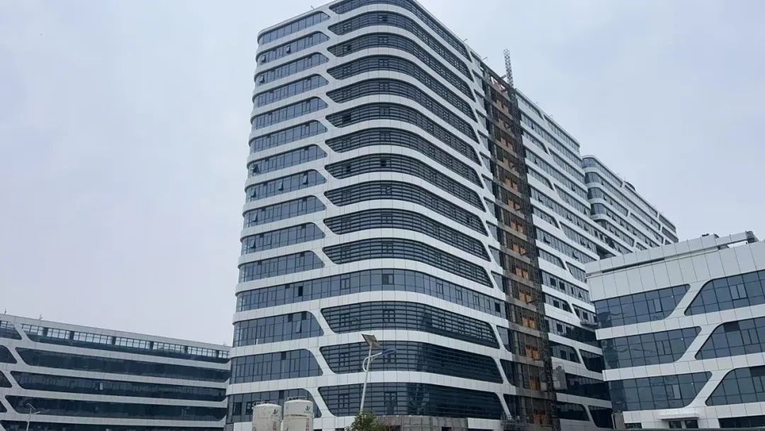 彩涂鋁卷的優(yōu)勢及可用性有哪些？